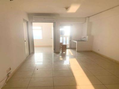 Apartemen Green Bay 2 Bedroom uk 42 Kosong ada AC Siap Huni