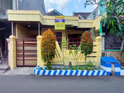 Dijual rumah mangliawan pakis dekat exit tol malang