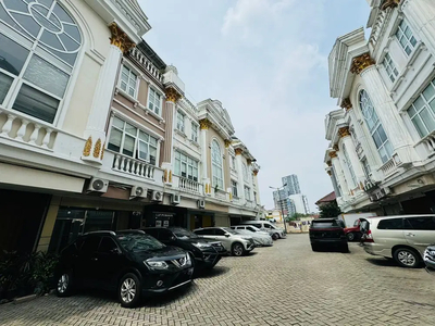 DIJUAL CEPAT RUKO CROWN PALACE 4 LANTAI KAWASAN TEBET SEMI FURNISHED