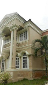 Disewa Disewakan Rumah mewah di JL. Taman Argopuro - Taman Giri L