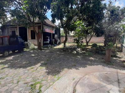 Rumah Luas Dan Nyaman Hitung Tanah di Jl. Musi, Tegalgede, Karanganyar