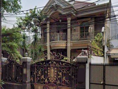 Rumah Mewah Siap Huni di Pusat Kota Menteng Jakarta Pusat