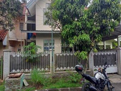 Rumah Luas Siap Huni Untuk Tinggal Atau Kantor di Soekarno Hatta