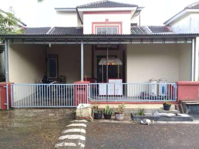 Rumah 2 lantai siap huni 140/120 di Citra Indah City