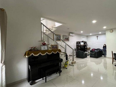 Termurah Rumah 10x15 Full Renov di Golf Island Pik