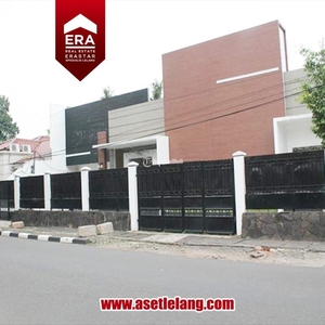Dijual Rumah Kantor Bekas Luas 382/526 Dekat Apartemen Essence Darmawangsa - Jakarta Selatan