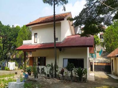 Jual rumah rasa Villa.