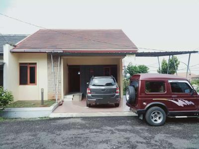 Rumah dijual siap huni lokasi strategis dekat kampus UIN Cipadung