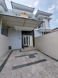 403. Dijual Rumah Minimalis 2 lantai new gress di Kupang Jaya Surabaya