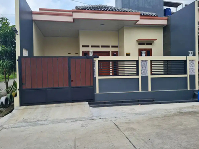 Di Jual Rumah Baru siap Huni, lokasi Strategis Semarang