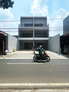 Dijual Ruko Gandeng 2 lokasi strategis di Griya Loka, BSD City