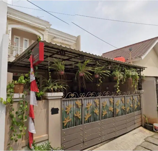 DIJUAL - Rumah 2 lantai di Srengseng Sawah Jakarta Selatan
