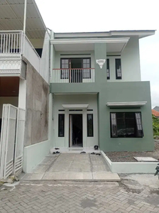 Dijual Rumah 2 Lantai Siap Huni di Tlogomulyo Pedurungan Semarang