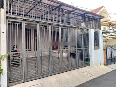 Dijual Rumah 2 lantai. Sudah renovasi. Sudah tinggi dari jalan