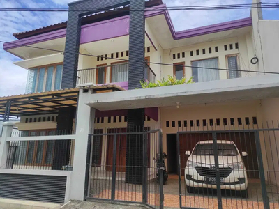 DIJUAL RUMAH bagus2 LANTAI DAN RAPI DI JATIRAHAYU PONDOK MELATI BEKASI