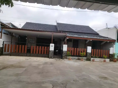 Dijual Rumah Dekat Palem Semi, Karawaci, Tangerang
