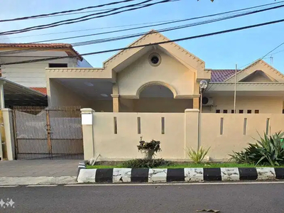 DiJual Rumah lokasi Strategis di Perumahan Pondok Kelapa Jakarta Timur