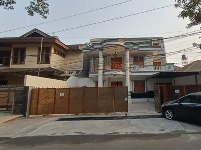 Dijual rumah mewah Kebayoran Baru Jakarta selatan