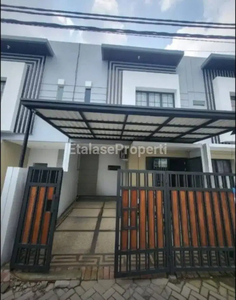 Dijual Rumah Regency One,Babatan Pantai