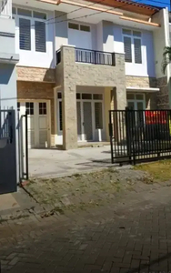 Dijual rumah siap huni graha Sentosa rungkut