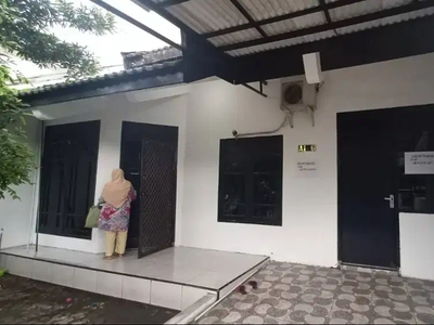 Disewakan Rumah Asri Area Nginden Intan Timur Surabaya