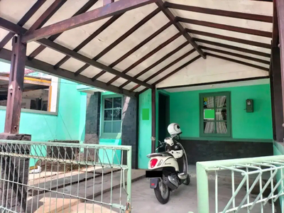 Disewakan rumah komplek bumi Adipura Gedebage Bandung 20jt /tahun