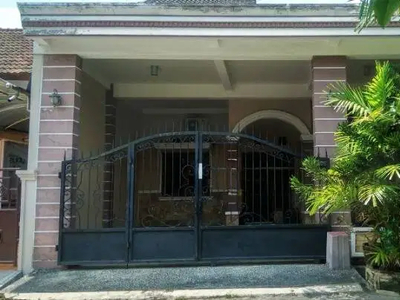 Disewakan Rumah Siap Huni Di Taman Pondok Indah Surabaya KT