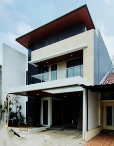 Rumah 2 lantai cakep fresh siap huni di grand galaxy bekasi kota