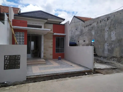 Rumah Baru Strategis di Sayap Arcamanik