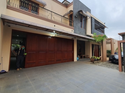 Dijual Rumah Brand New Dijual dalam komplek di area Pancoran, Jak