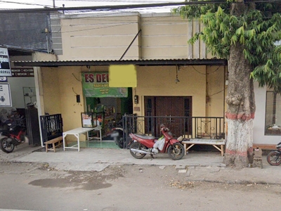 Rumah di Jalan Raden Wijaya Mojokerto, Strategis Dekat RSU Gatoel, Cocok untuk usaha Kost2an dsb, Nol Jalan Raya