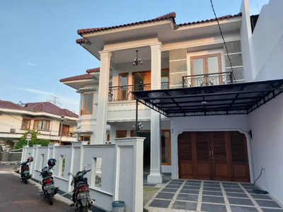 Rumah Hoek Cantik Dermaga Indah Klender Jakarta Timur