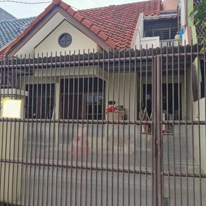 Rumah Jakarta Barat Bebas Banjir Lokasi Strategis