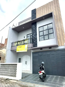 Rumah Luas dan Elegan dekat Jalan Palagan