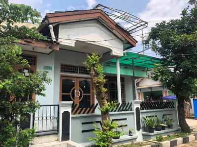 Rumah Minimalis 2 Lantai Dekat Cibinong Square Siap KPR Nego J-6326