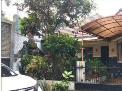 Rumah siap huni di komplek Tanjungsari Antapani kota Bandung