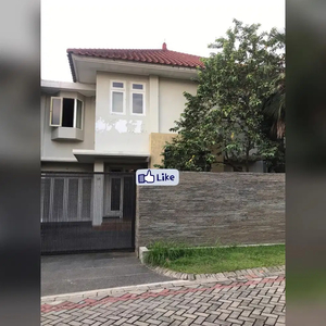 Strategis Dekat Pintu Masuk Rumah Villa Bukit Indah