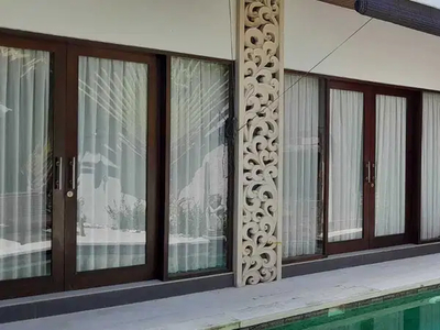 Villa Siap Huni Di Jalan Pantai Berawa Canggu