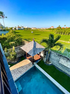 Villa View sawah di Seminyak Batubelig Badung bali