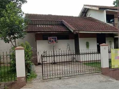 Rumah Tanah Sariwangi Raya Hadap Barat Dekat Kamp U P I Bandung