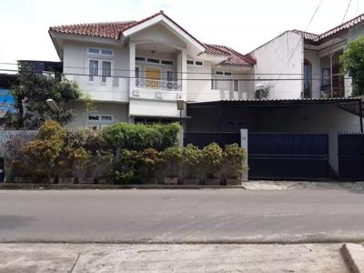 Dijual Rumah Cantik 2 Lantai di Ciputat Jakarta