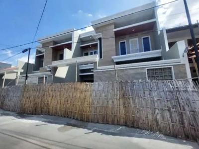 Rumah jajar 160Mt, 5Kt, 4Km, rumah baru, laweyan, solo