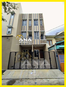 ANA RUMAH BARU UK 3X15M JALAN 2 MOBIL DI JELAMBAR