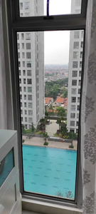 Apartemen View Kolam Berenang Sudah Renovasi di Gading Serpong