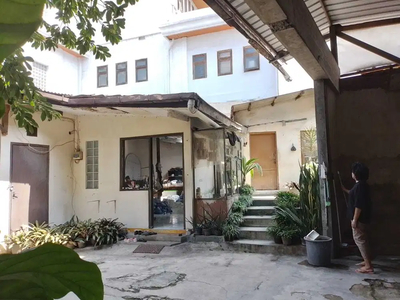 Dijual rumah 2 lantai lokasi strategis Bandung