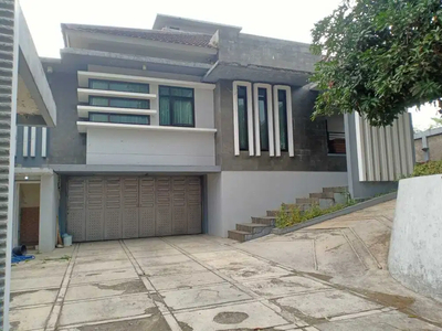 Dijual Rumah Jalan Setra Indah Utara Bandung Dekat Maranatha Bisa Nego