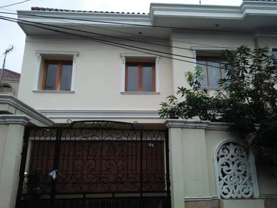 Dijual Rumah Jl Dwijaya, Kec. Kebayoran Baru, Jakarta Selatan