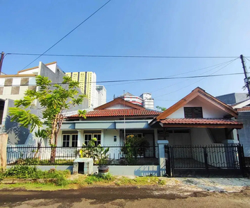 Disewakan rumah 1 lantai Baruk Utara dekat Superindo MERR , Surabaya T