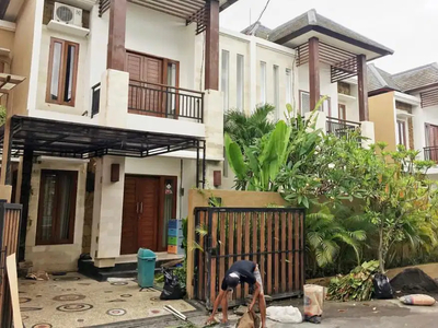 EBL174 Dijual Rumah 2 Lantai di Kawasan Elite Nusa Dua Bali