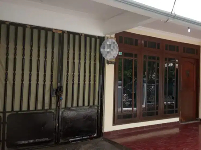 Jual Cepat Rumah 2 Lantai,Cipinang Elok,Rumah Siap Huni
Jakarta Timur